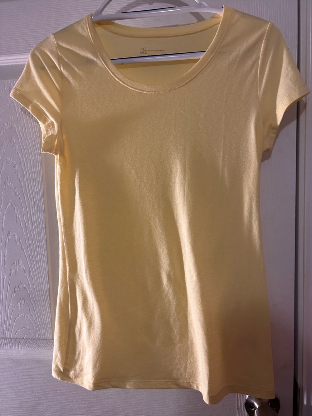 No Boundaries Pale Yellow Short Sleeve Crewneck Tee